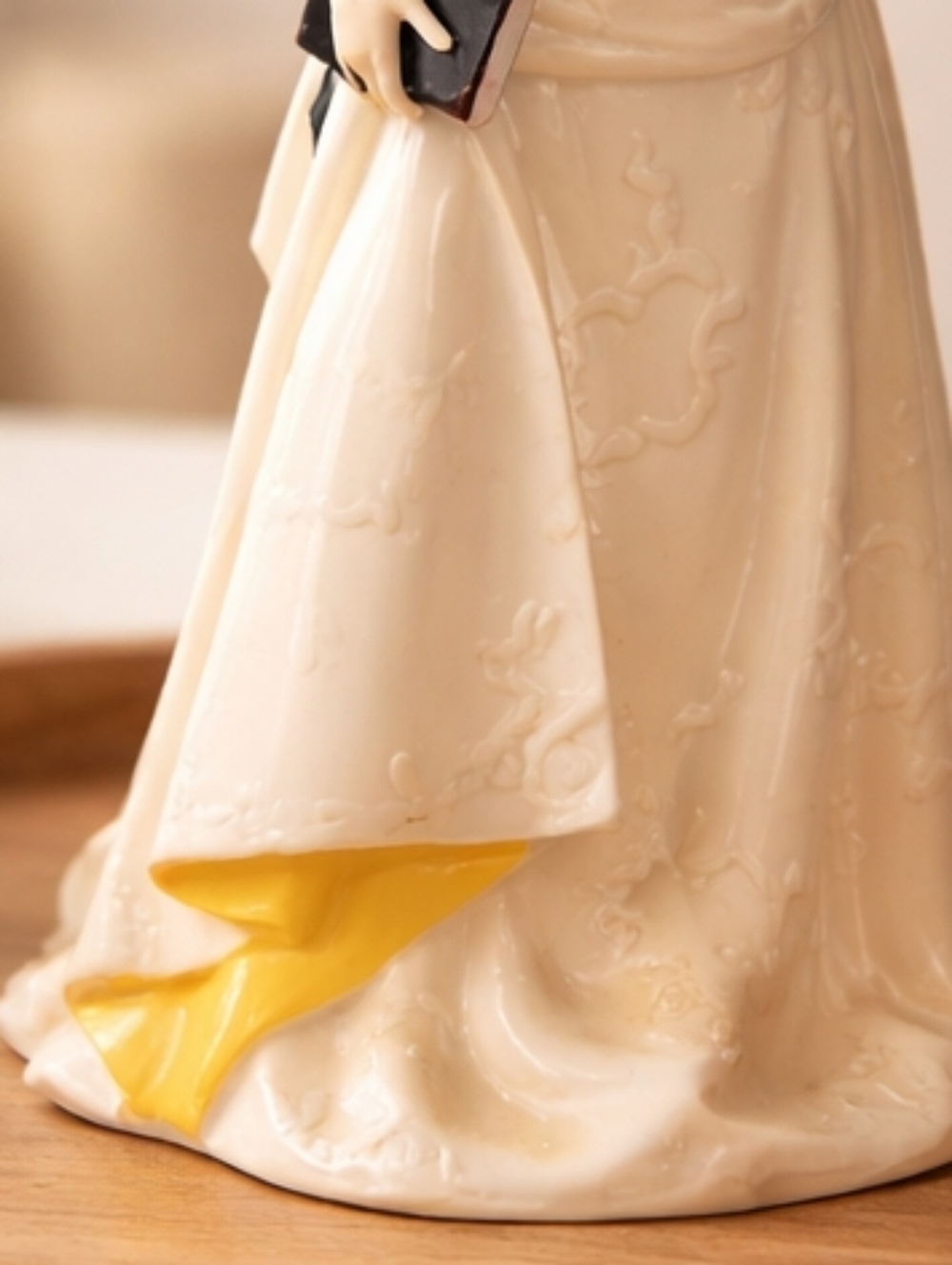 𝐀𝐯𝐨𝐧 𝐌𝐫𝐬.𝐀𝐥𝐛𝐞𝐞 '𝟗𝟓 𝐂𝐞𝐫𝐚𝐦𝐢𝐜 𝐀𝐰𝐚𝐫𝐝 - Picture 9 of 15